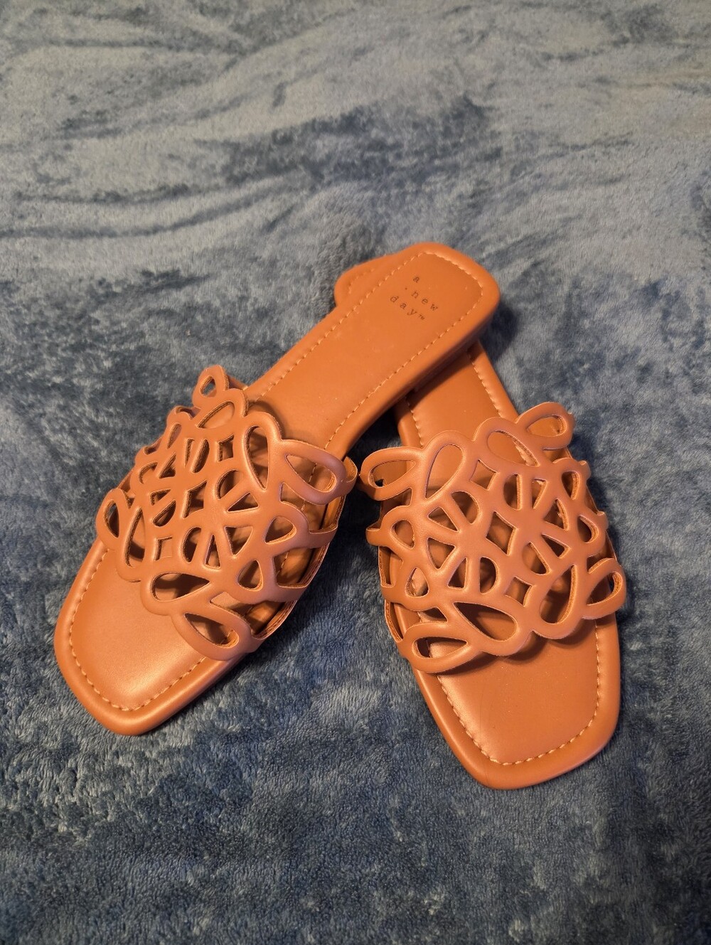 NWOT-A New Day Slide Sandals